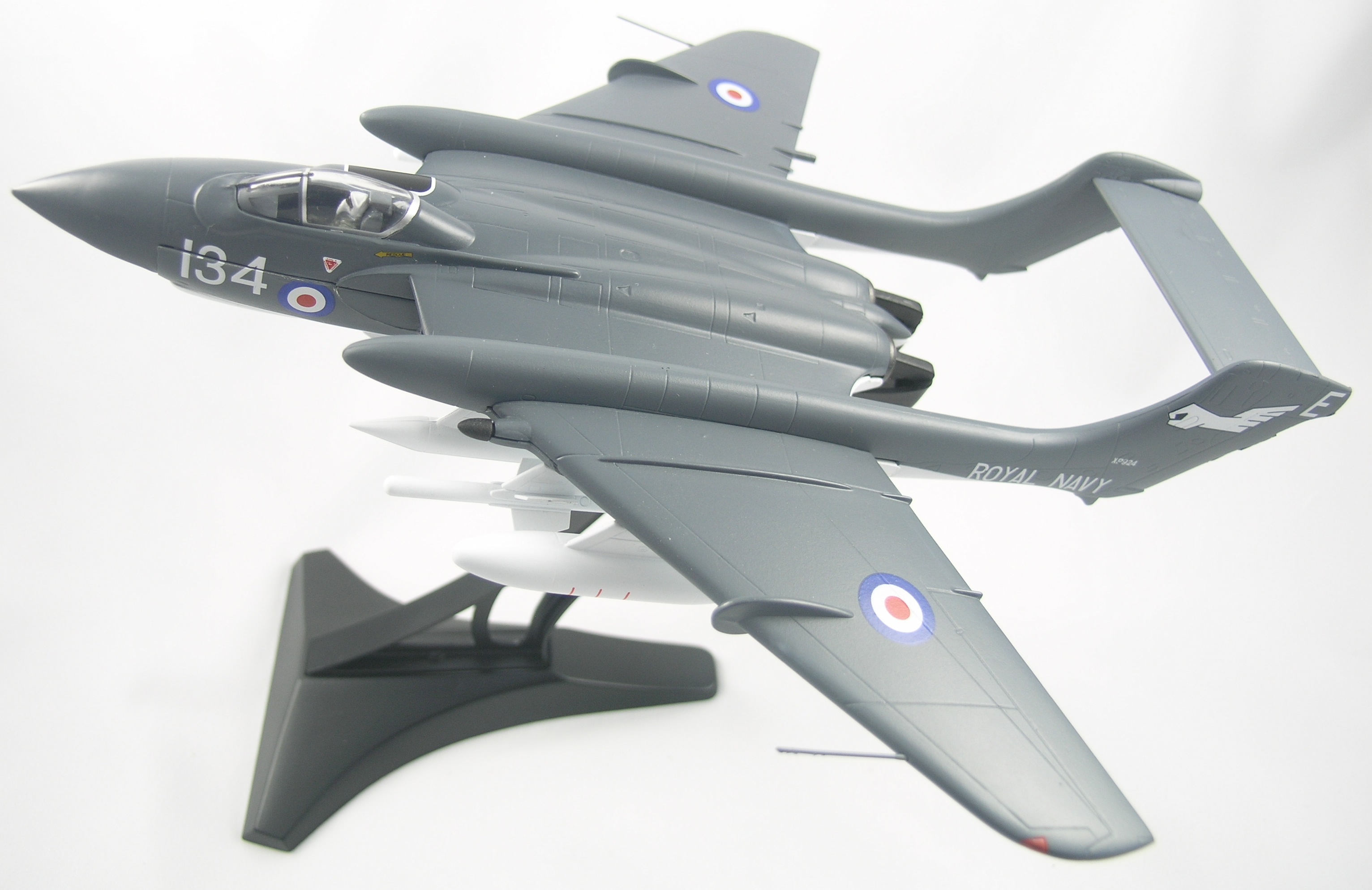 Sea Vixen-WT-SGE72003-01-Stand